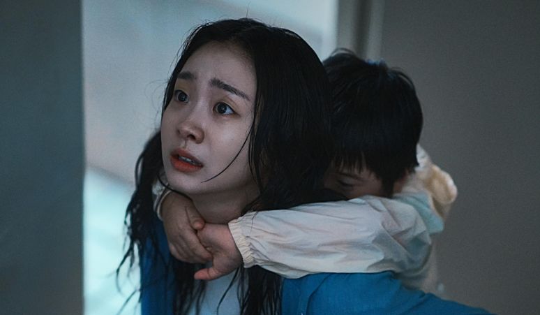 Kim-Da-Mi-Perankan-Karakter-Ibu-untuk-Pertama-Kali-di-Film-Netflix-The-Great-Flood